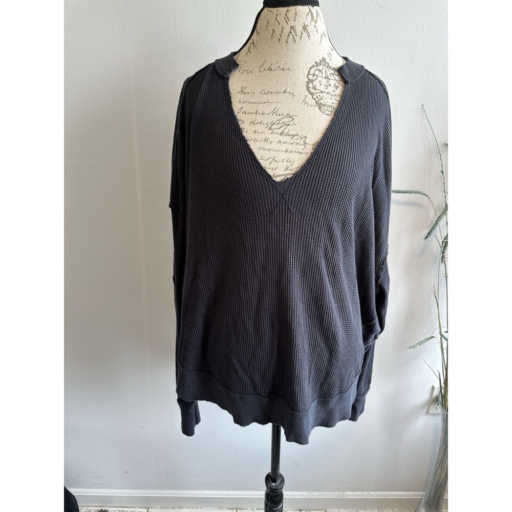 Women's Black V-Neck Top